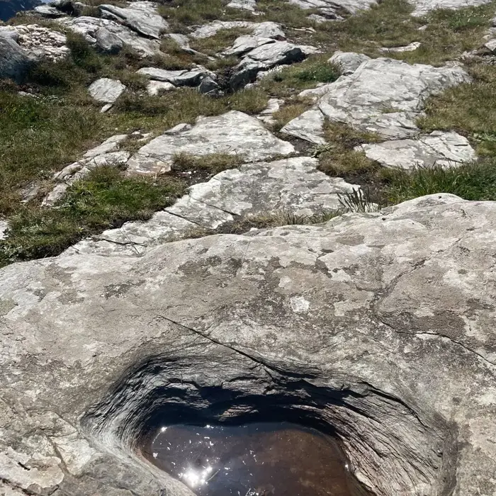 Tintagel-footstep_crowning