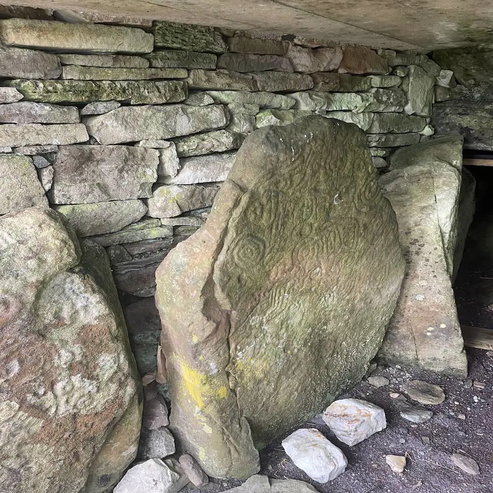 Loughcrew_carvings_ireland_meath