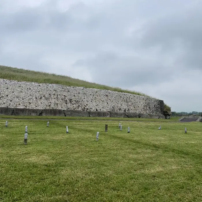 Newgrange-tomb