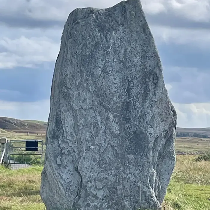 Gneiss_standing_stone_outer_hebrides