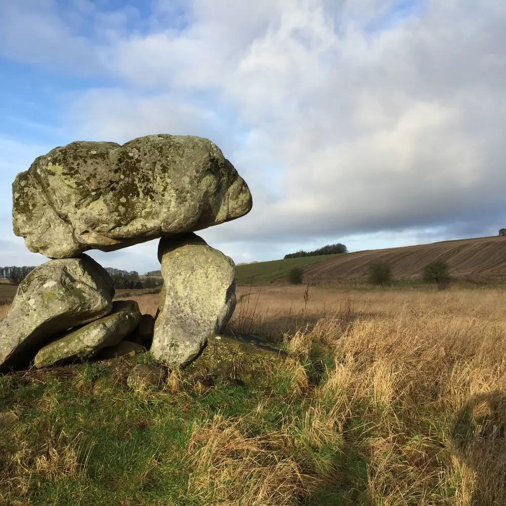Devils_Den_wiltshire_ancient_tomb