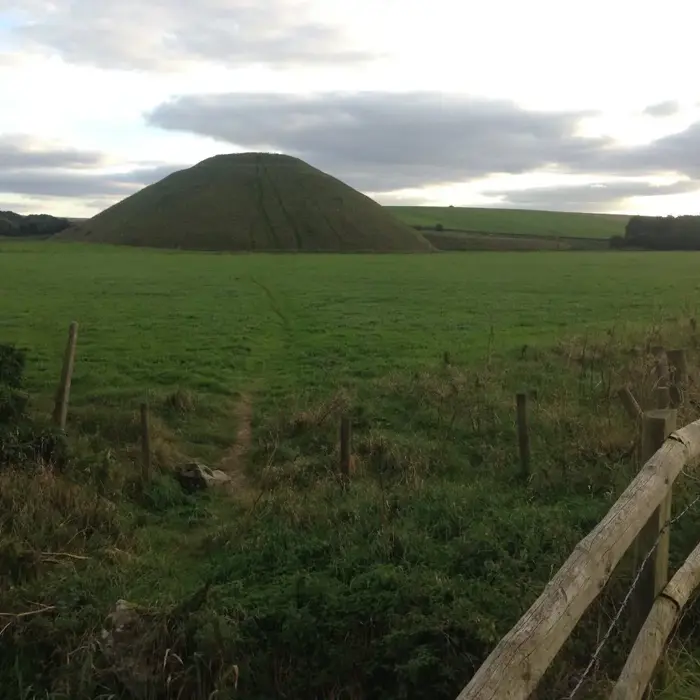 Silbury_Hill_platform