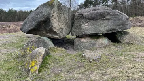 Hunebed D38, D39 en D40