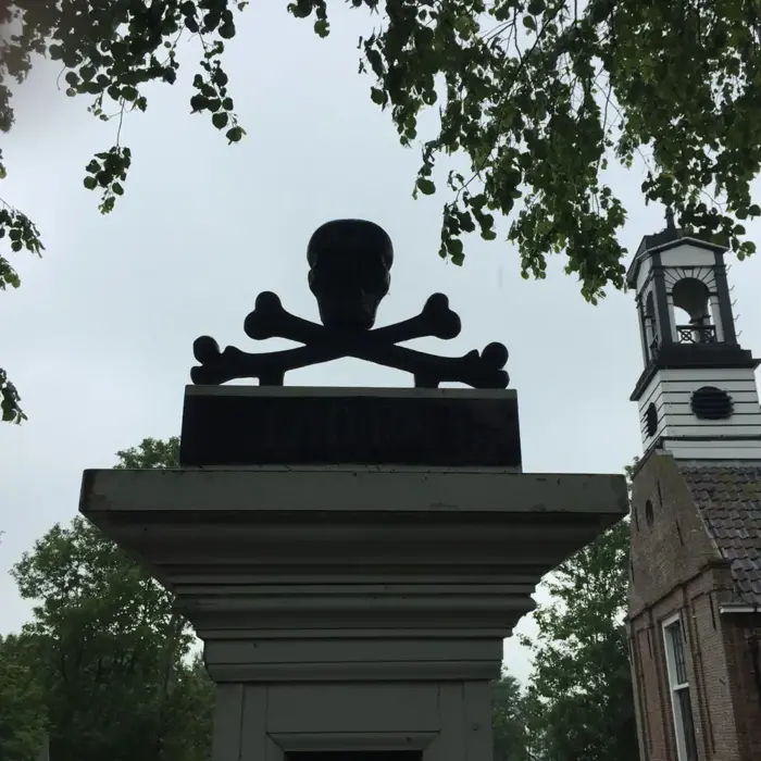 Grafmonument_friesland